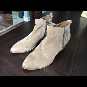 Ankle boots